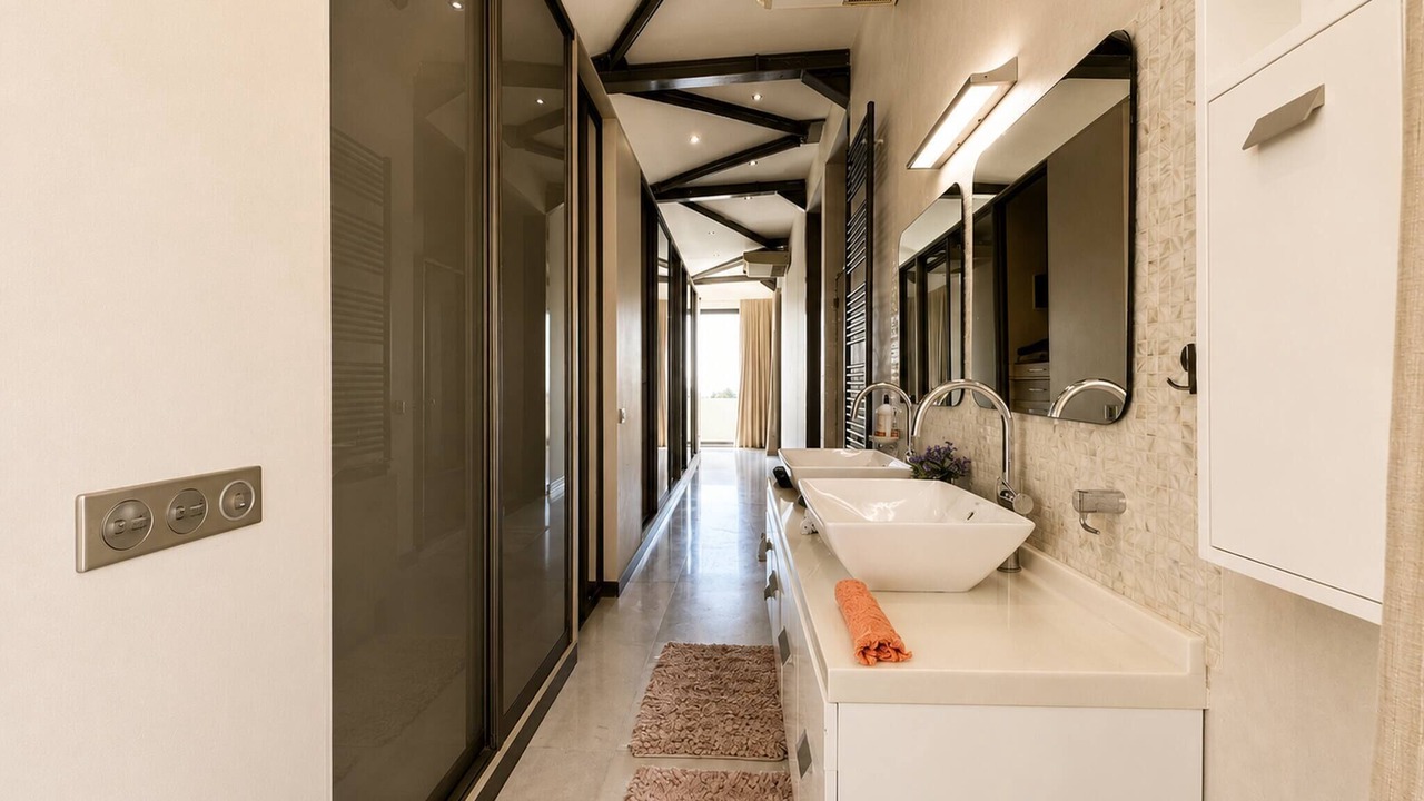 Photo of Bathroom in Carthage