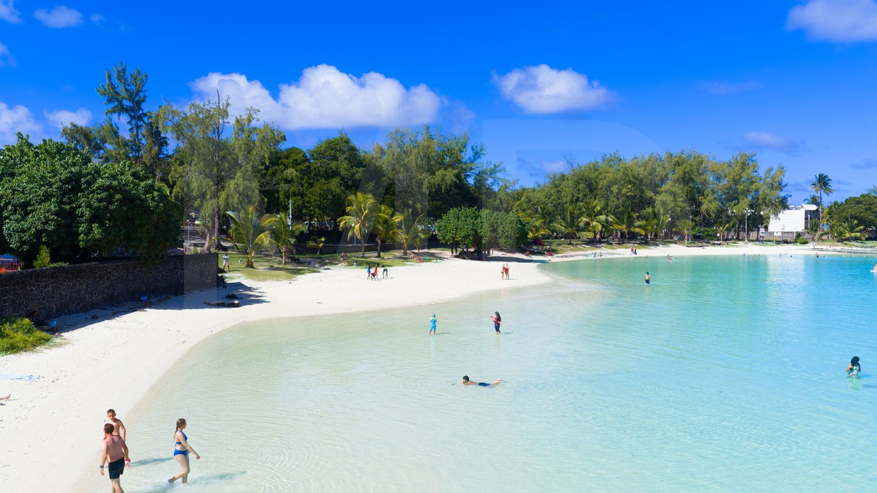Photo of Others in Blue Bay