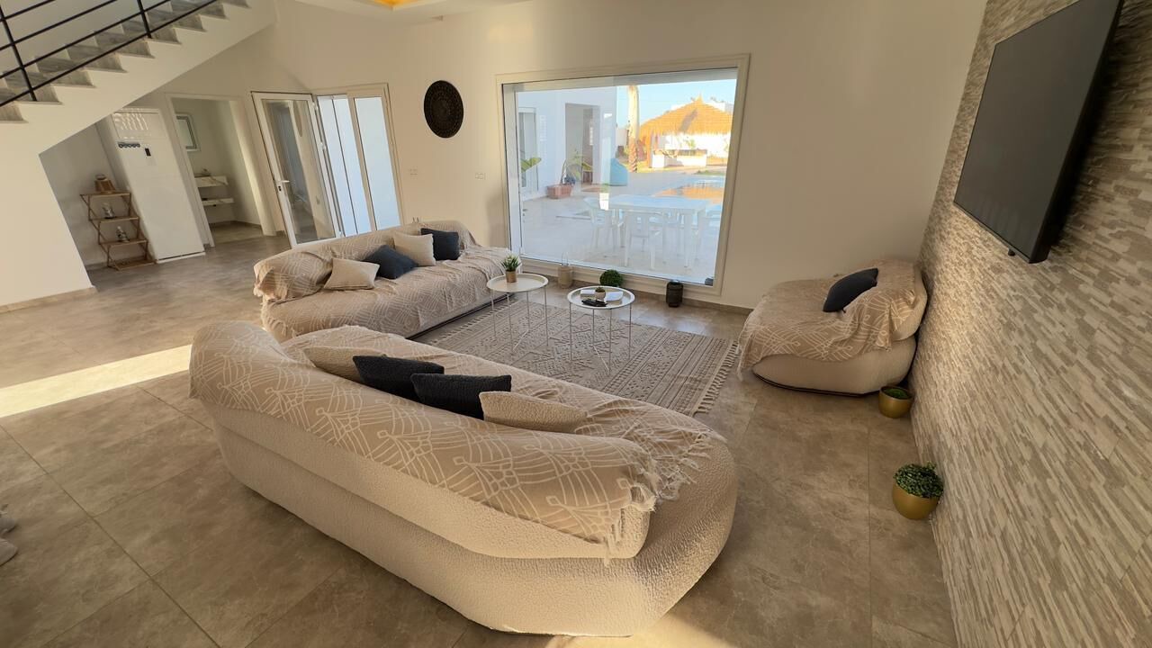 Photo of Livingroom in Aghir