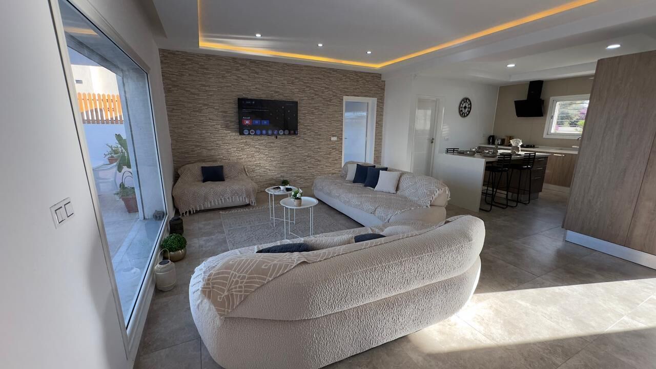 Photo of Livingroom in Aghir