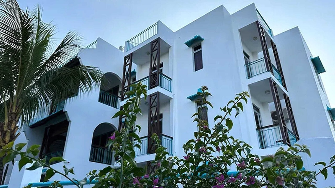 Photo of Others in Blue Bay