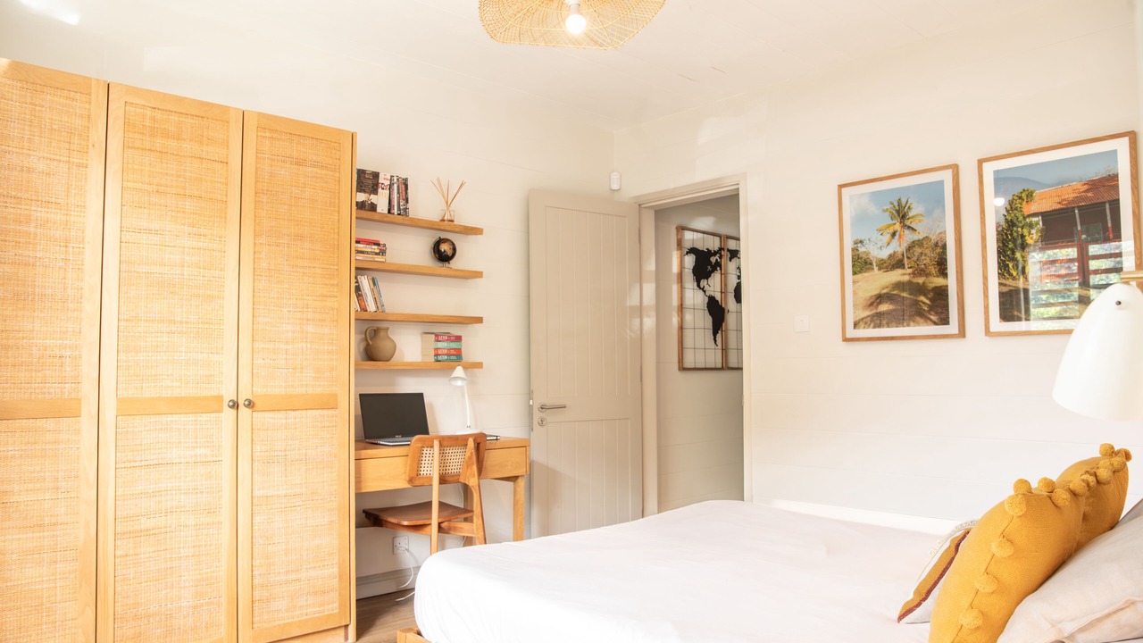 Photo of Bedroom in La Preneuse