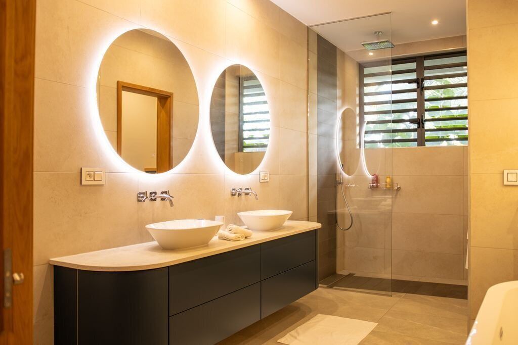 Photo of Bathroom in Grand River South East