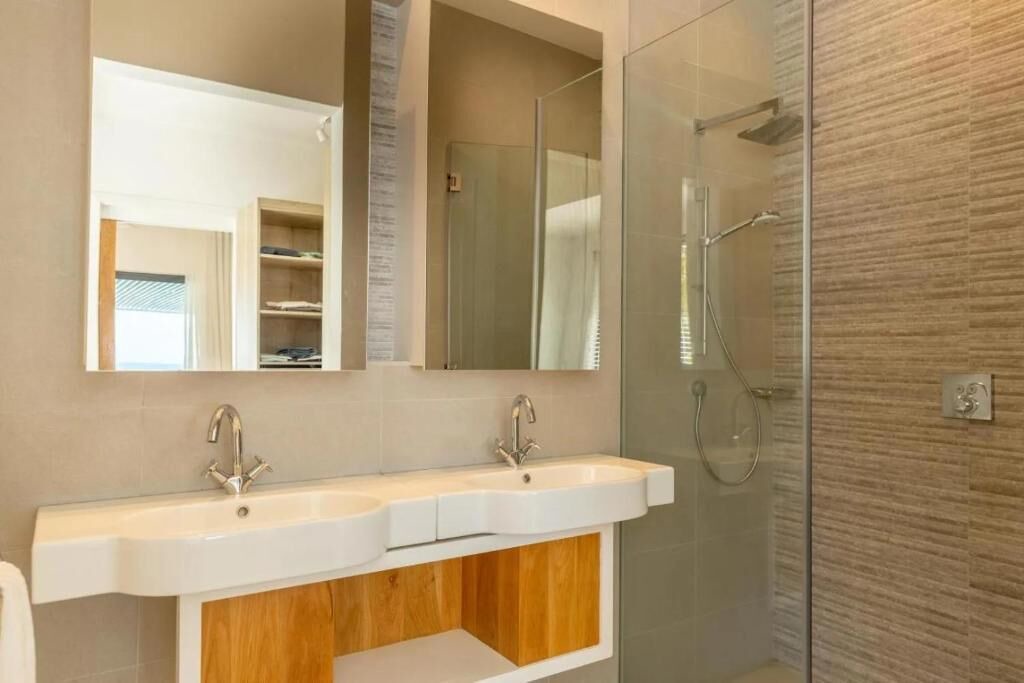 Photo of Bathroom in Plaine Magnien