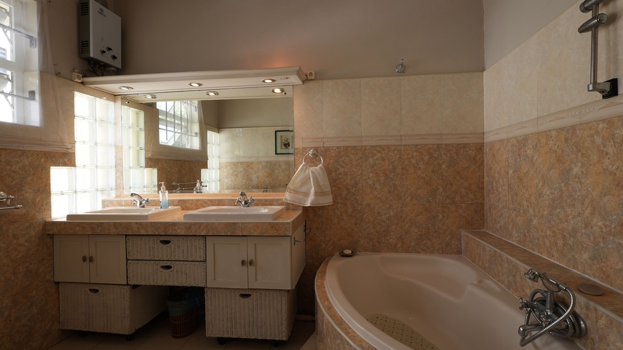 Photo of Bathroom in Pointe D'esny