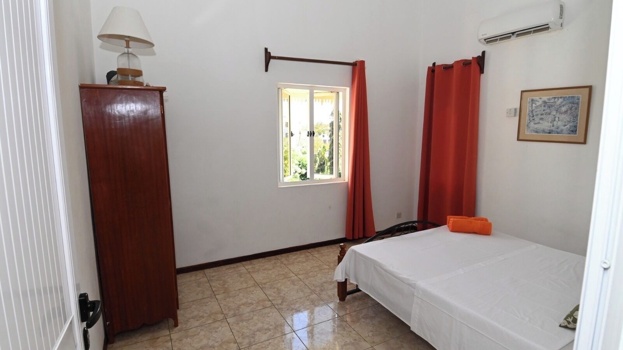 Photo of Bedroom in Pointe aux Canonniers