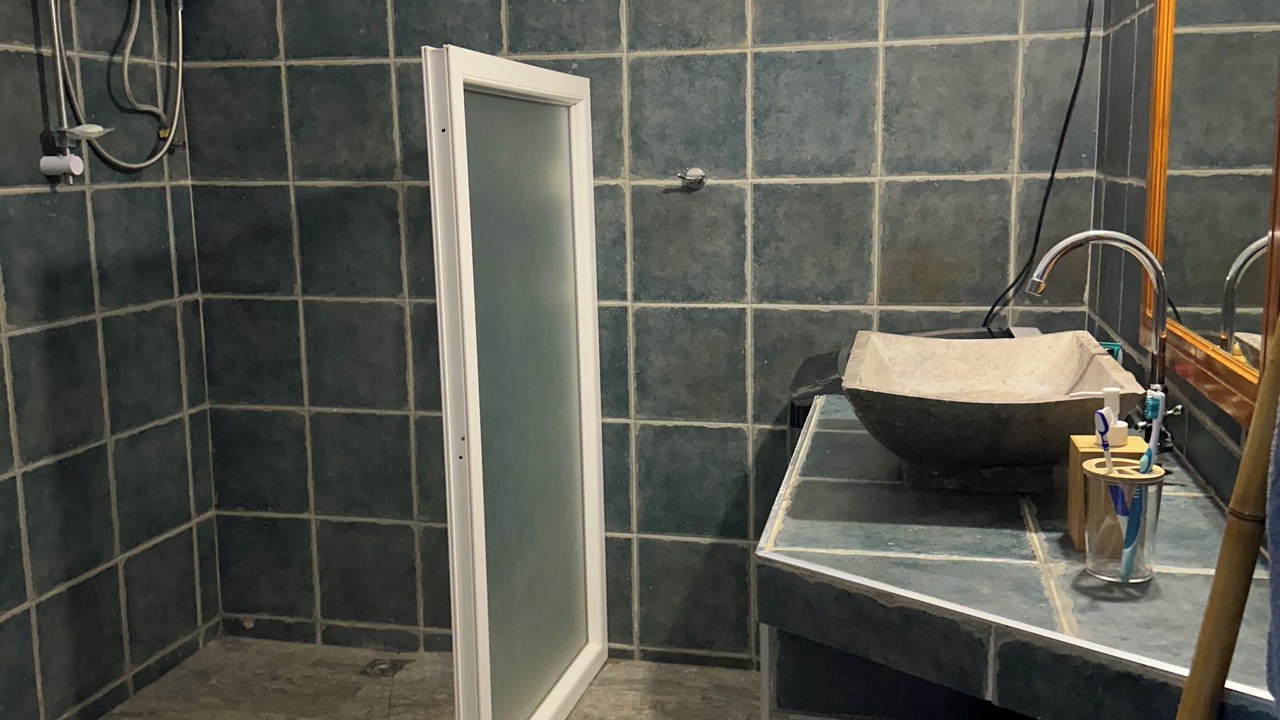 Photo of Bathroom in Albion