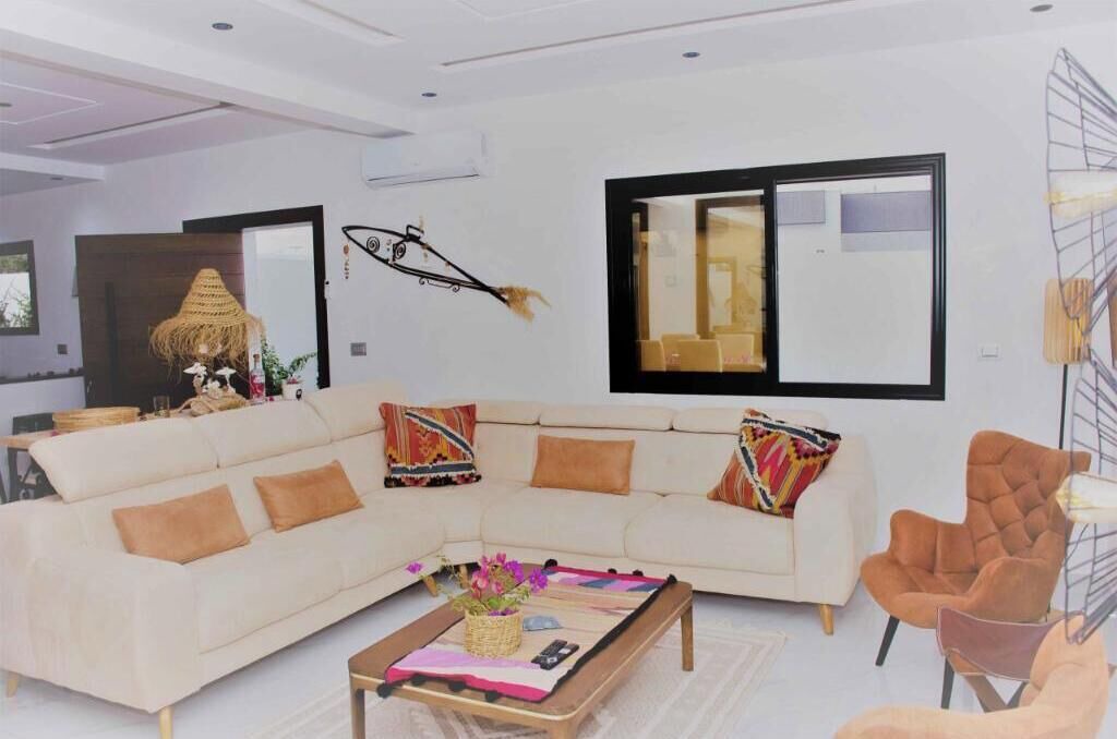 Photo of Livingroom in Aghir
