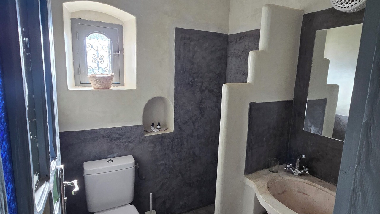 Photo of Bathroom in Erriadh