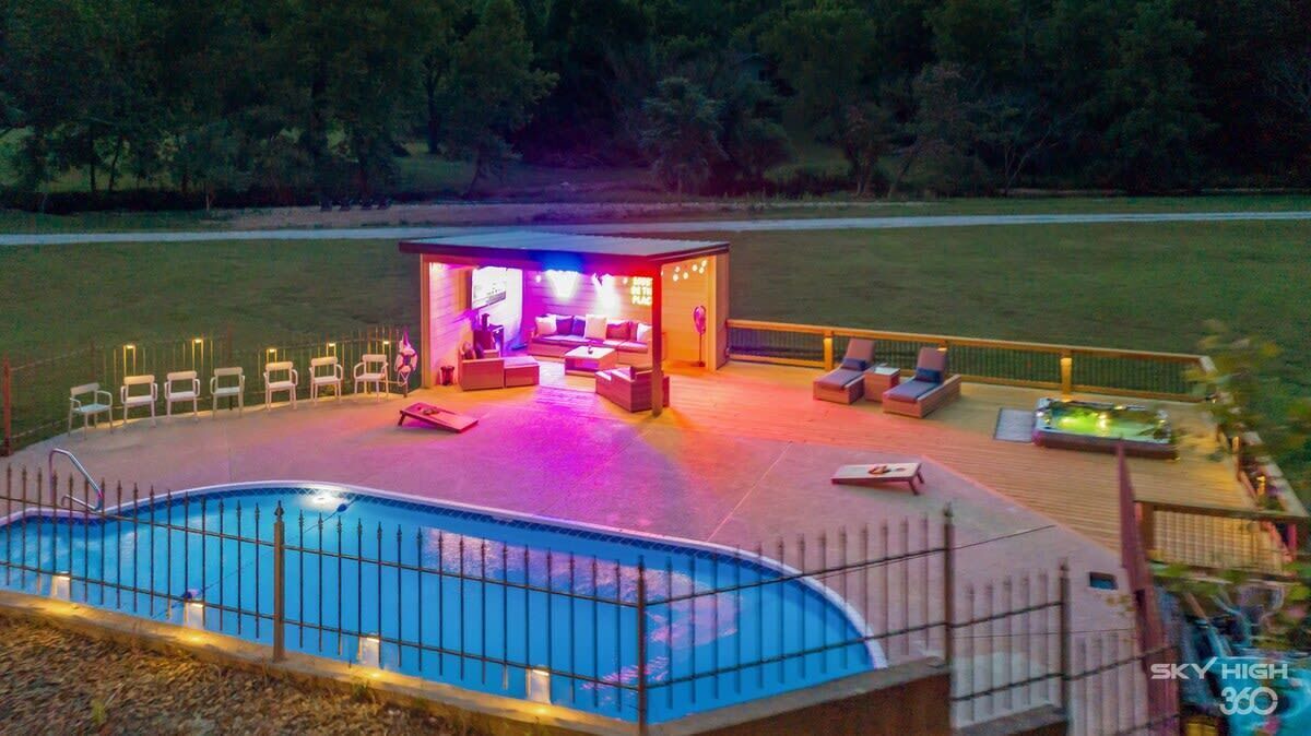Photo of Outdoor in Rogers