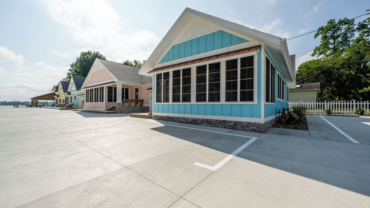 Photo of Outdoor in Paw Paw Lake