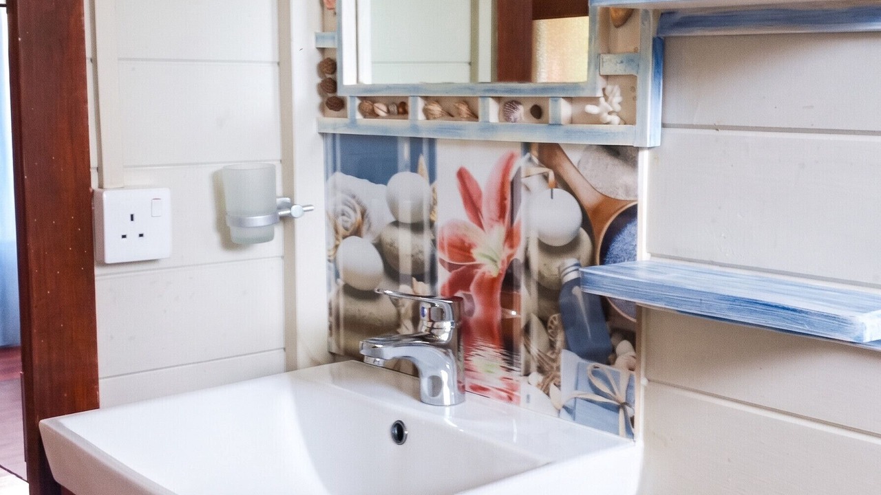 Photo of Bathroom in Albion