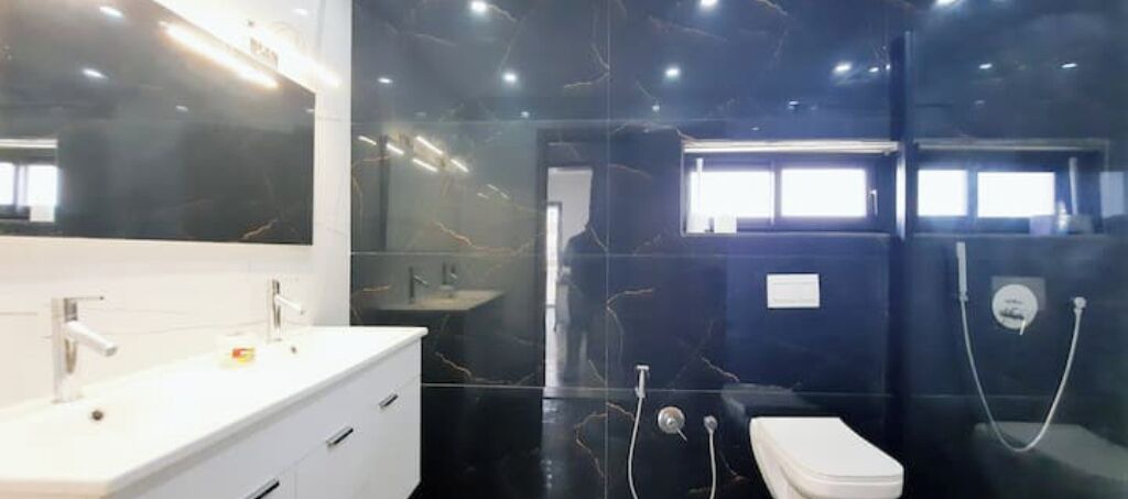 Photo of Bathroom in Aghir