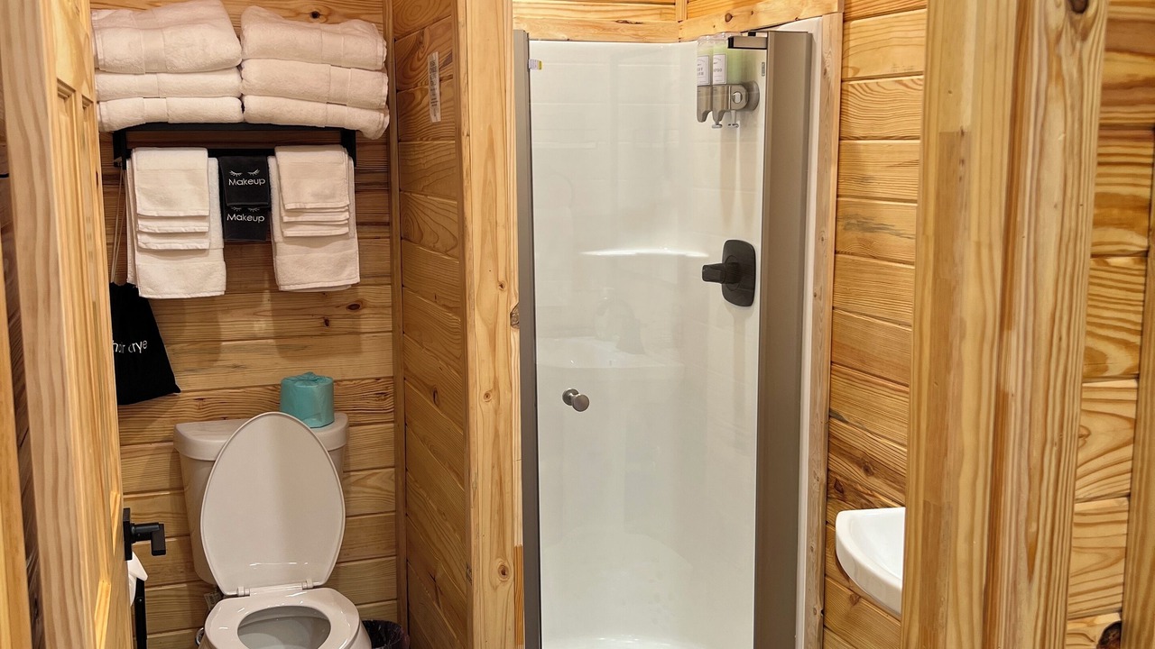 Photo of Bathroom in Lee County