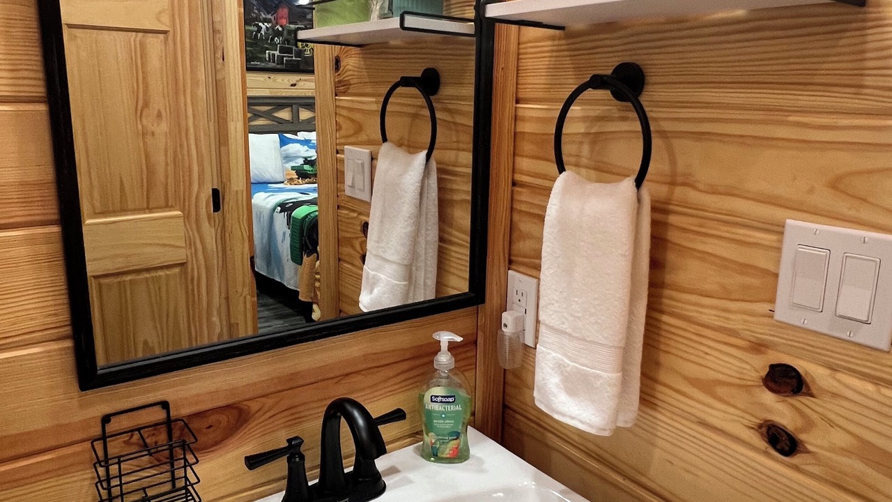 Photo of Bathroom in Lee County
