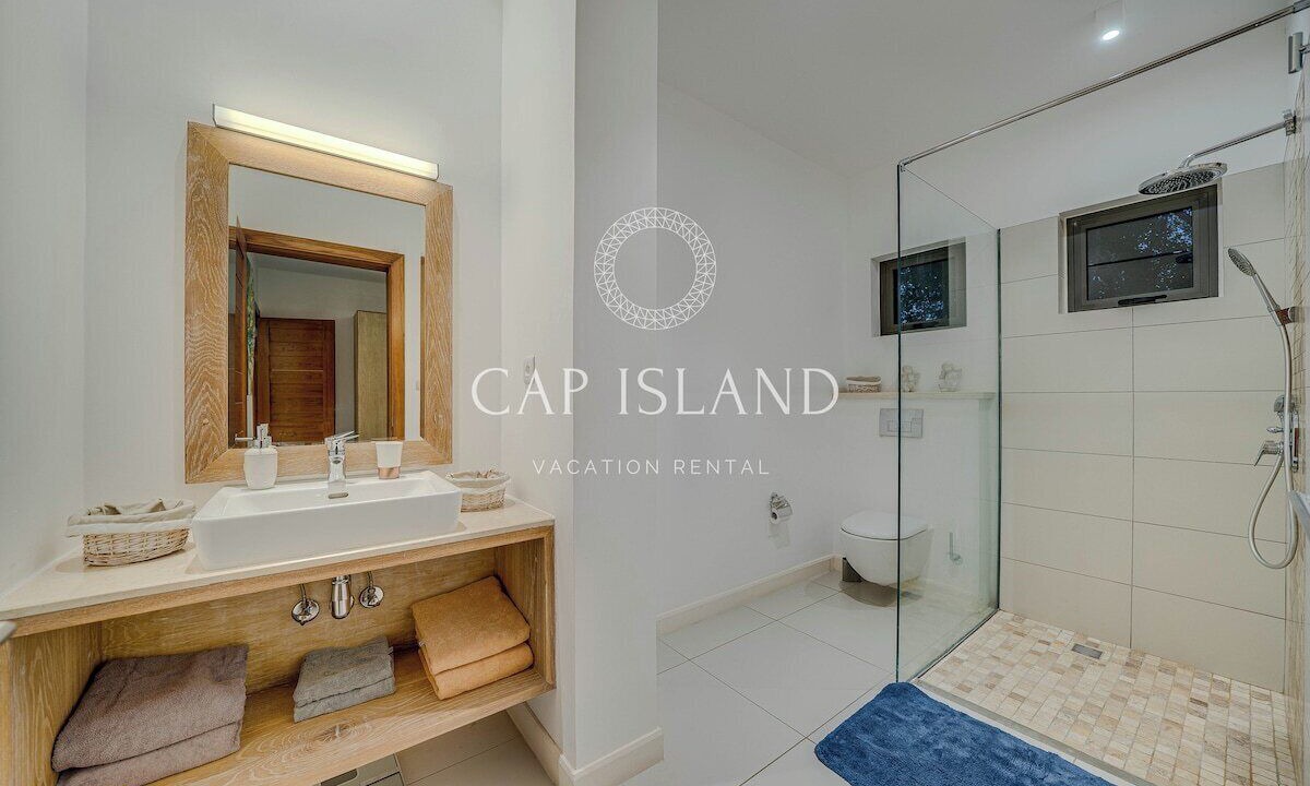 Photo of Bathroom in Cap Malheureux