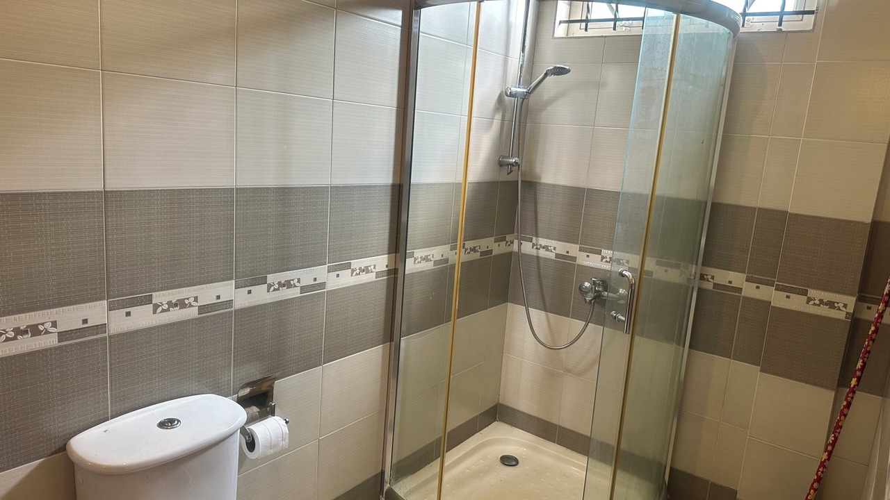 Photo of Bathroom in Pereybere