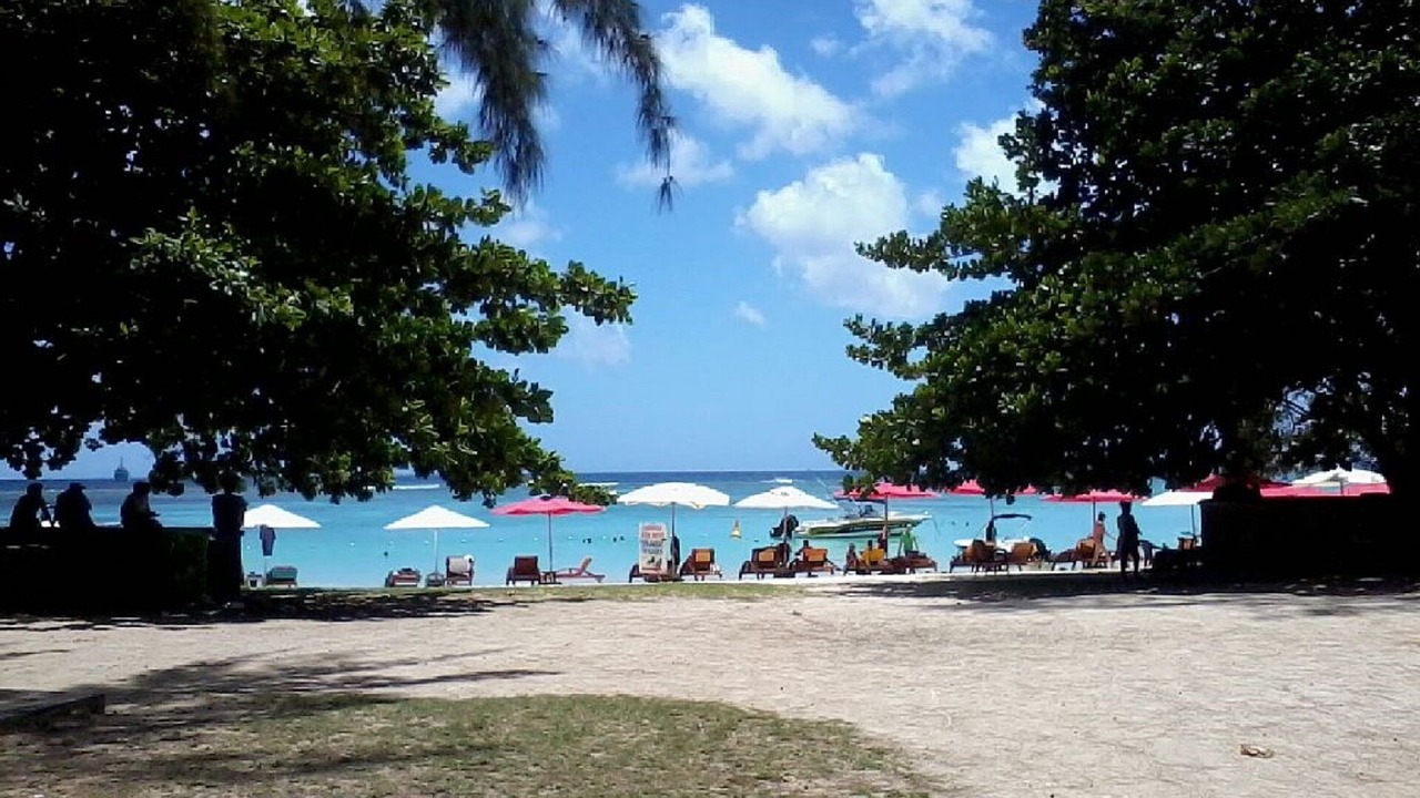 Photo of Others in Trou aux Biches