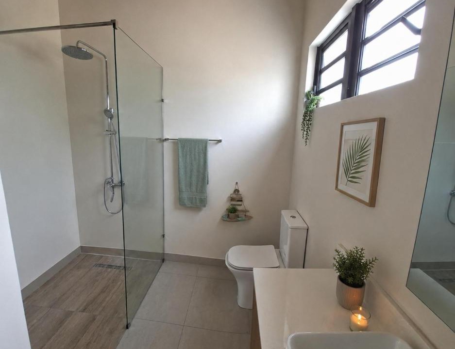 Photo of Bathroom in Black River