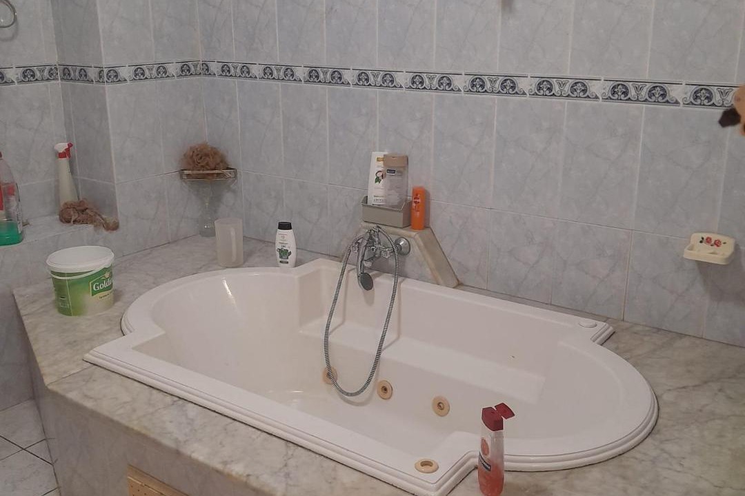 Photo of Bathroom in Rejiche