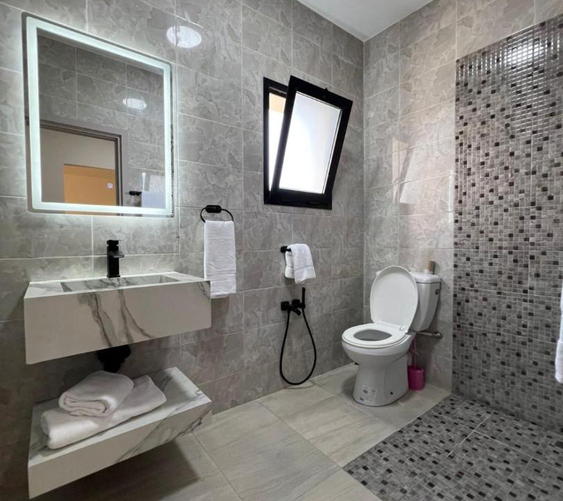 Photo of Bathroom in Rejiche