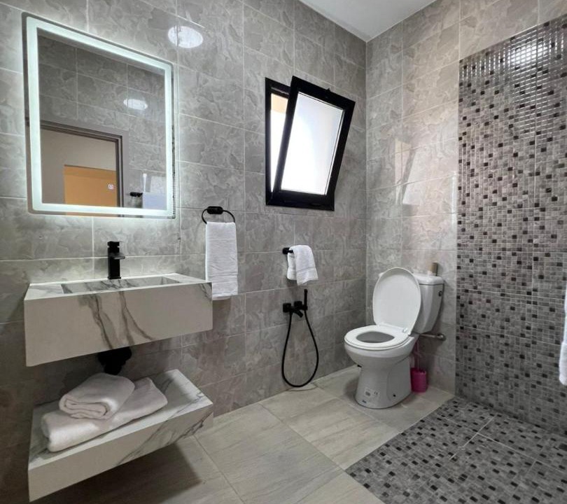 Photo of Bathroom in Rejiche