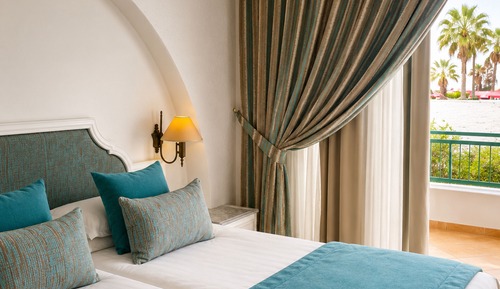 Standard Double Room, Garden View