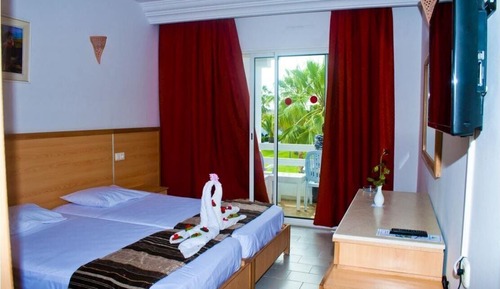 Triple Room Garden View 2+1