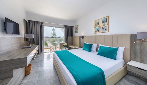 Standard Room, Garden View