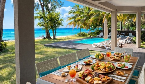 Sea Front Ground Floor Luxury Villa