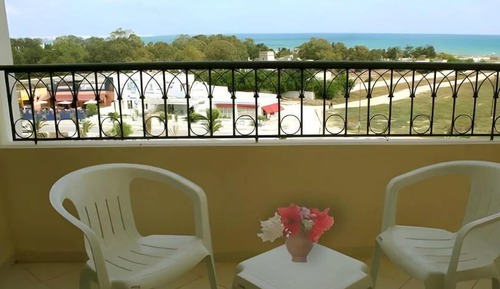 Basic Room, Balcony