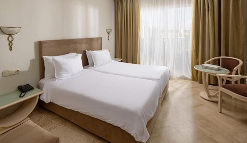 Deluxe Room, 2 Twin Beds (Grand View)
