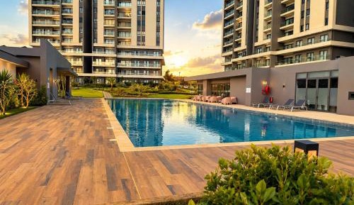 Family Two-Bedroom Apartment with View