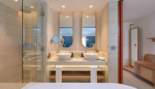 LUXURY ROOM, King Bed, sea facing, balcony or terrace