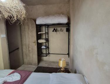 Two-Bedroom Deluxe Apartment - Annex