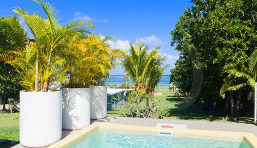 Villa - Beach Front