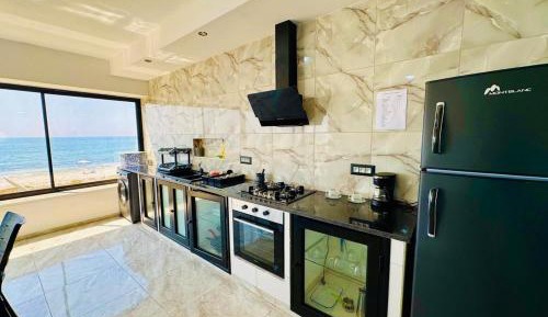 Luxury Beach Front Apartment Direct Beach Access First Floor