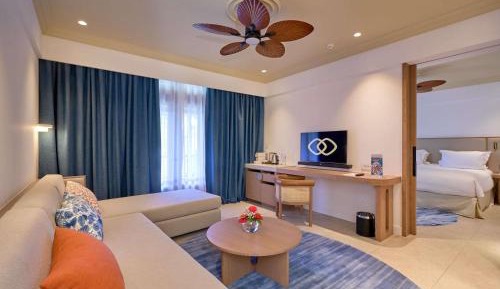 PRESTIGE SUITE, 1 King Bed, Garden view, balcony or terrace