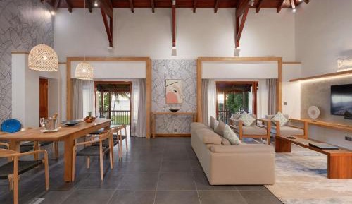 IMPERIAL SUITE, 1 King Size Bed, ocean view, direct beach access, balcony