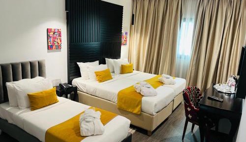 Comfort Triple Room