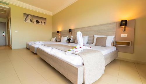 Quadruple Room with Sea View