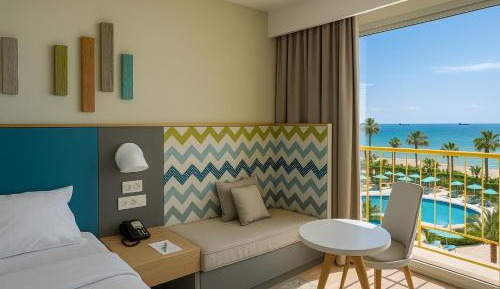 Guest room, 2 Twin/Single Bed(s), Sea view, Balcony