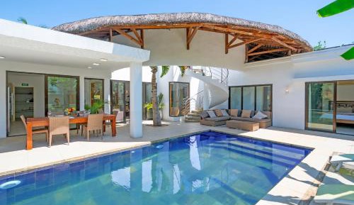 Deluxe Villa