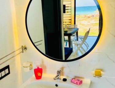 Luxury Beach Front Apartment Direct Beach Access Ground Floor