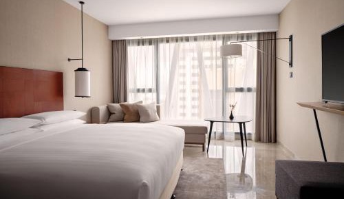 Deluxe King Room