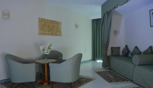 Standard Family Room