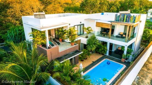 Studio with Balcony