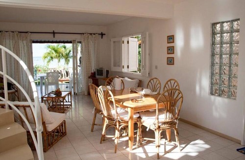 Grand Gaube Villa | Beachfront Family Bungalow With Pool and top View - by Feelluxuryholidays