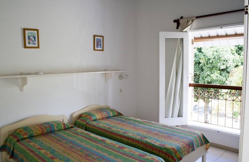 Grand Gaube Villa | Bungalow for Families and Friends by the sea and Pool - by Feelluxuryholidays