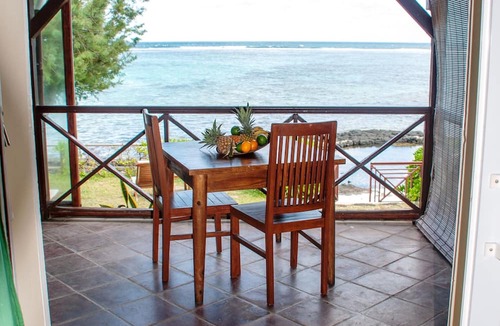 Blue Bay House | Chantauvent Guesthouse